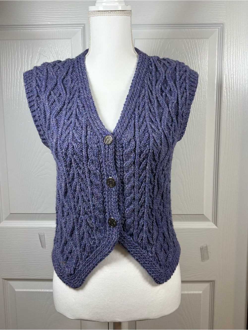 Vintage Scottish Cable Knit Sweater Vest Purple Celtic Preppy Edinburgh